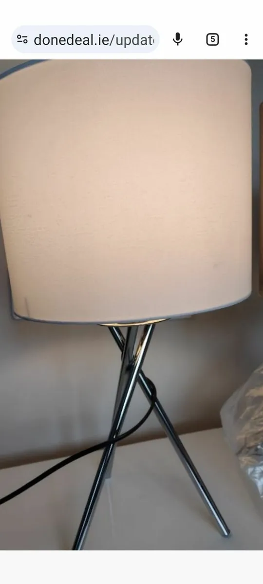 New chrome tripod table lamp/bedside lamp - Image 3