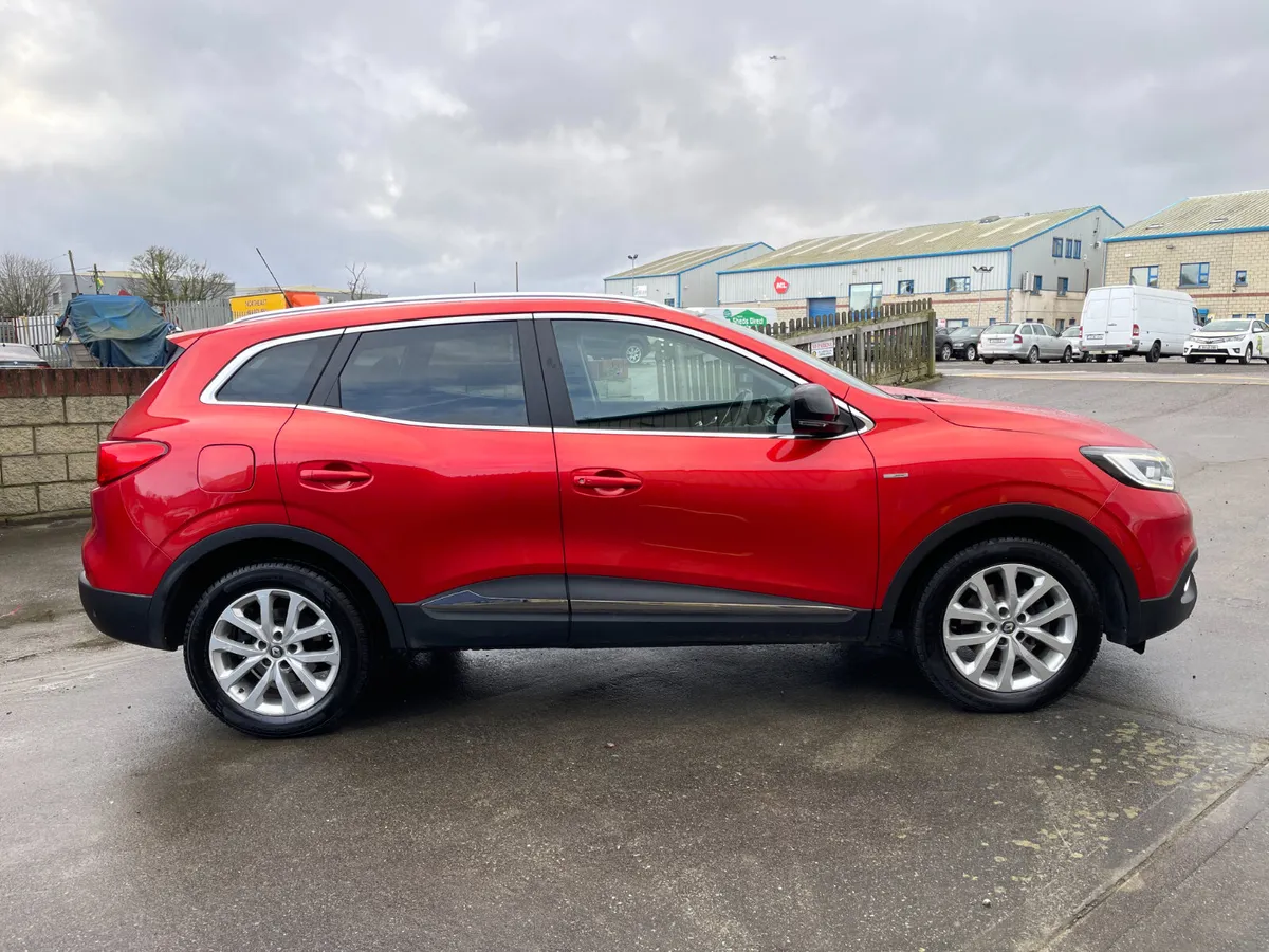 2016,Renault Kadjar 1.5 DCI Signatur NAV,AUT0MATIC - Image 4