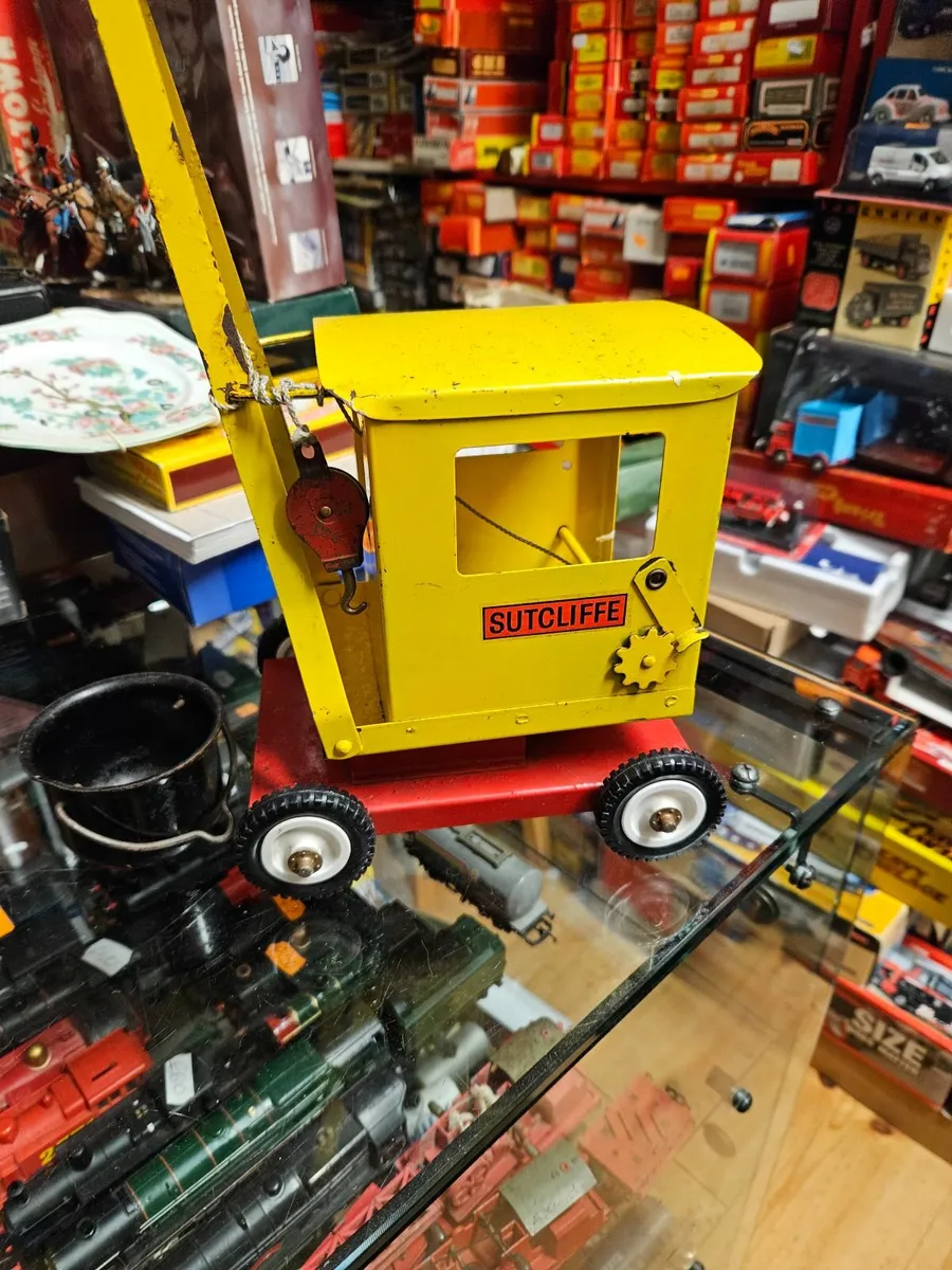 Corgi Sutcliffe Pressed Steel Crane - Image 3