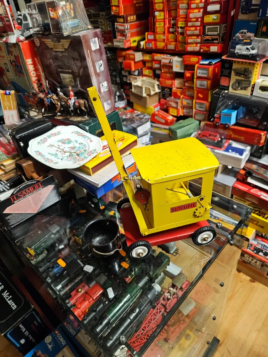 Corgi Sutcliffe Pressed Steel Crane - Image 1