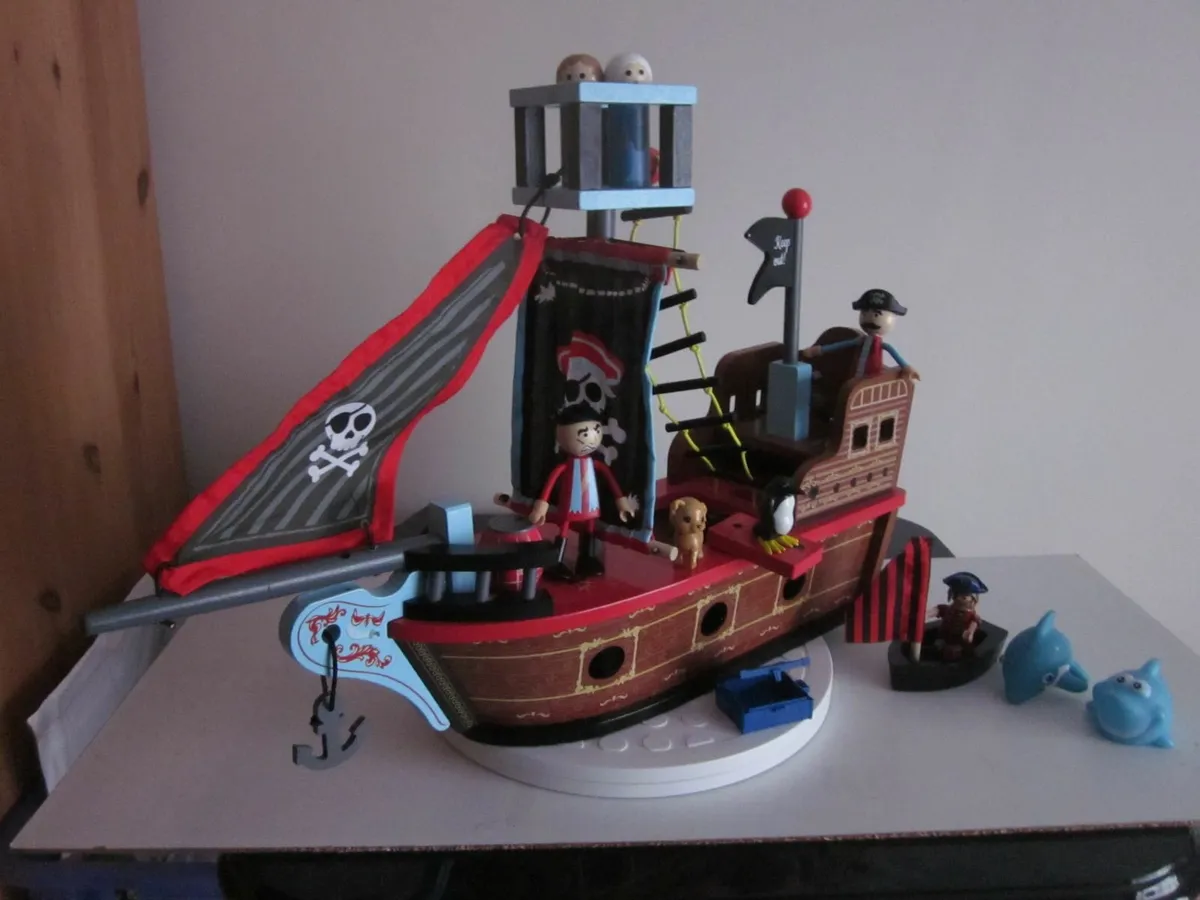 Little Town Wooden Pirate Ship - Image 4