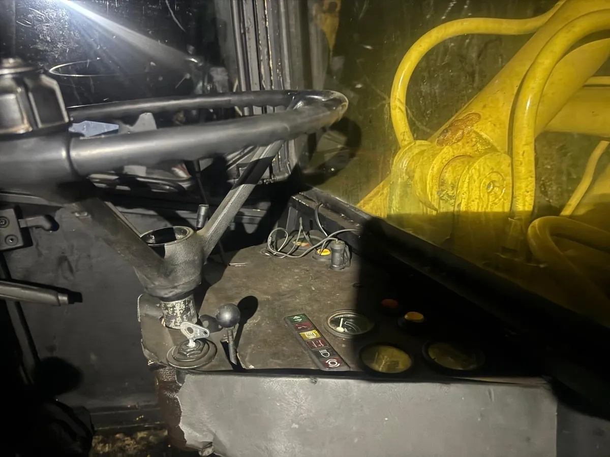 Kramer loader SALE AGREED - Image 3