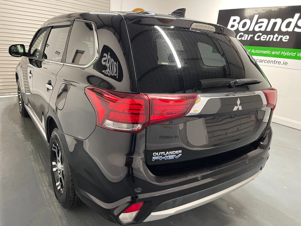 171 Mitsubishi Outlander Hybrid 2.0 Phev Automatic - Image 3