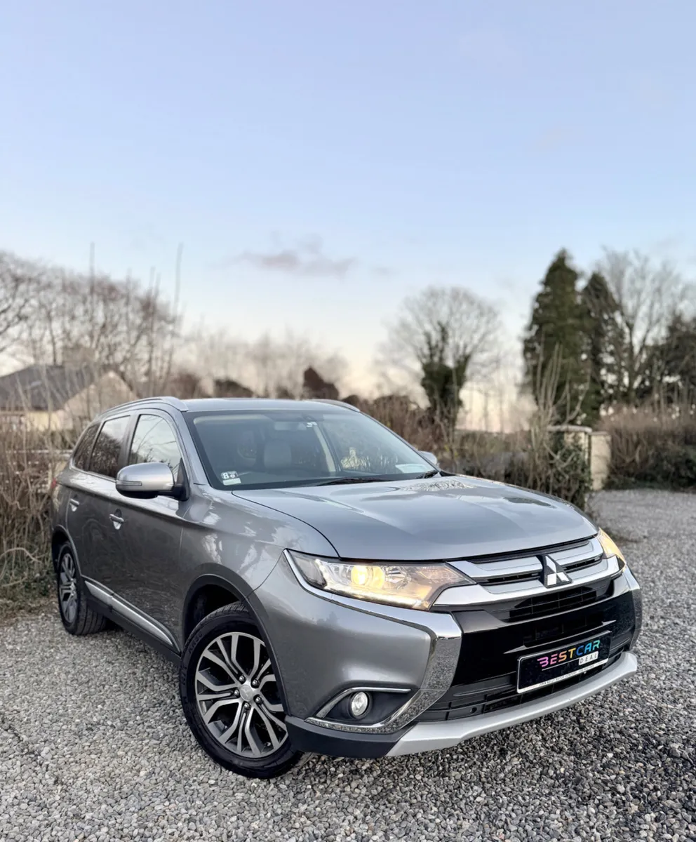 2016 Mitsubishi Outlander 2.2DID 150 4WD 7 Seats - Image 1