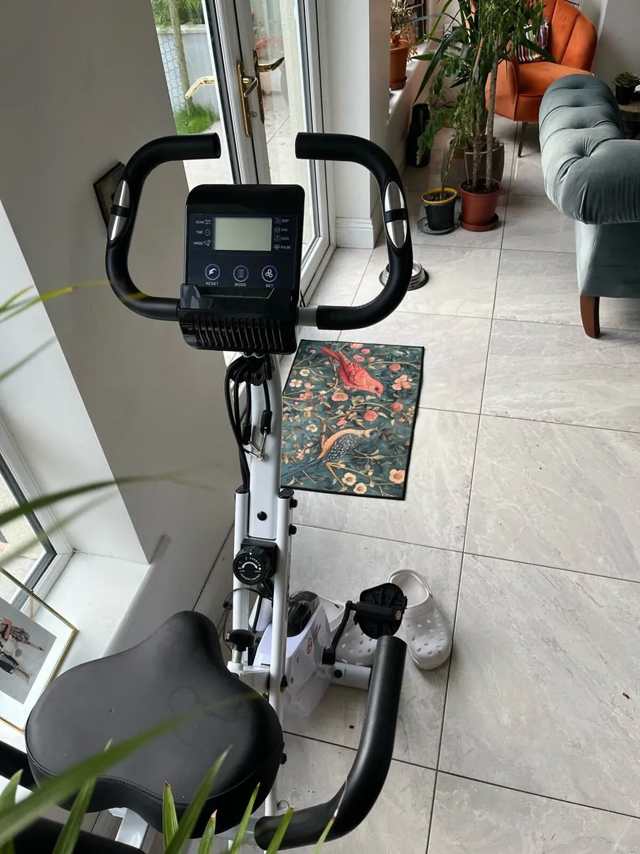 Excercise bike - Image 4