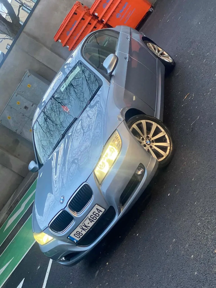 BMW 320D - Image 1