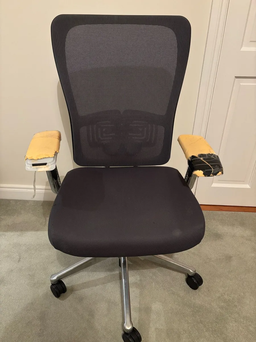 Office Chair - Image 4
