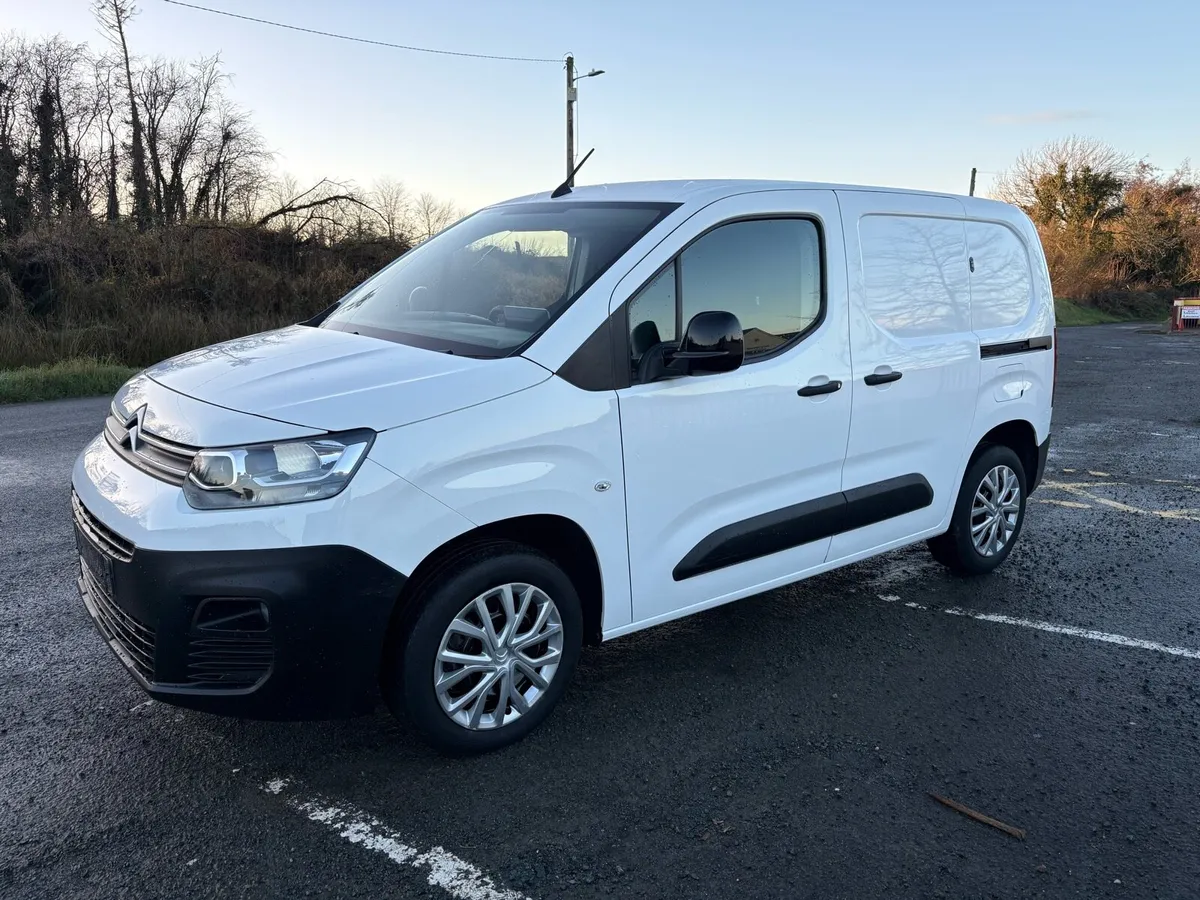 2022 (221) CITROEN BERLINGO ENTERPRISE - Image 4
