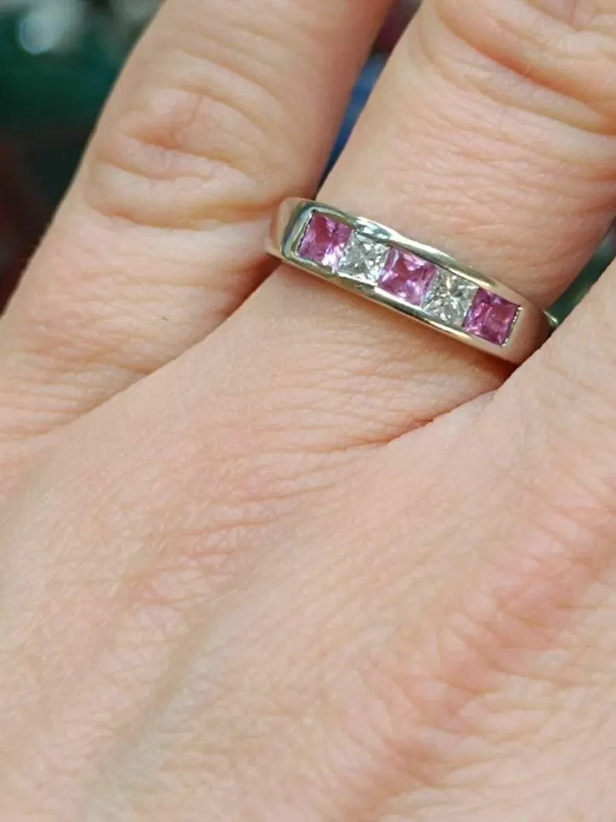 Pink Sapphire & Diamond, 18k White Gold Ring - Image 4
