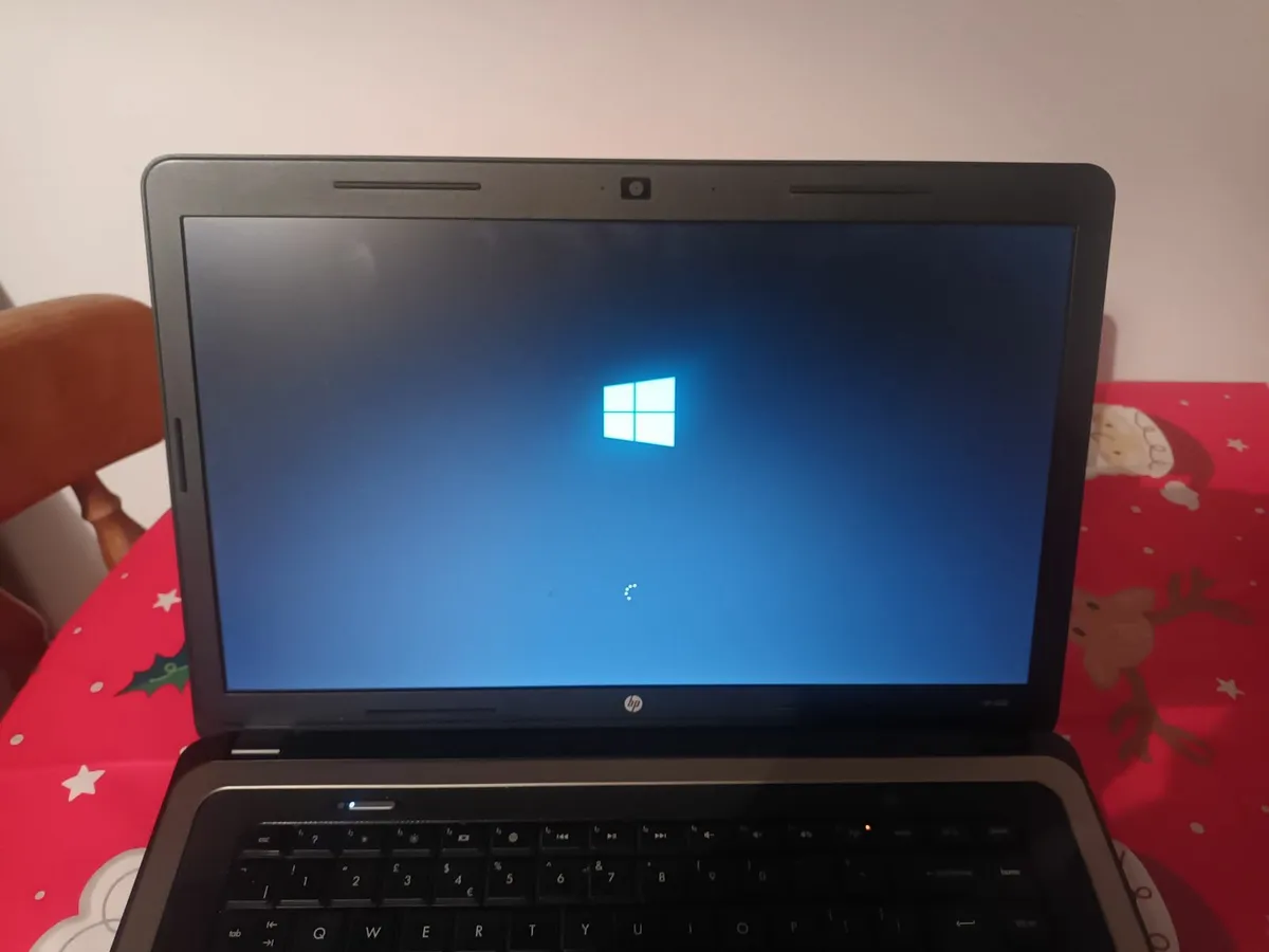 hp 630 laptop - Image 4