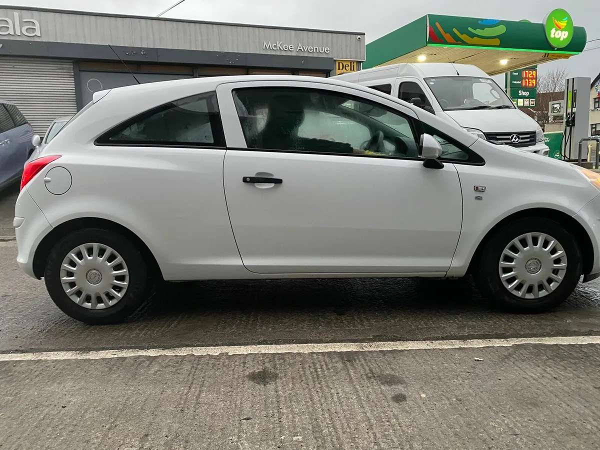 2013 Opel corsa low mileage  new nct - Image 4