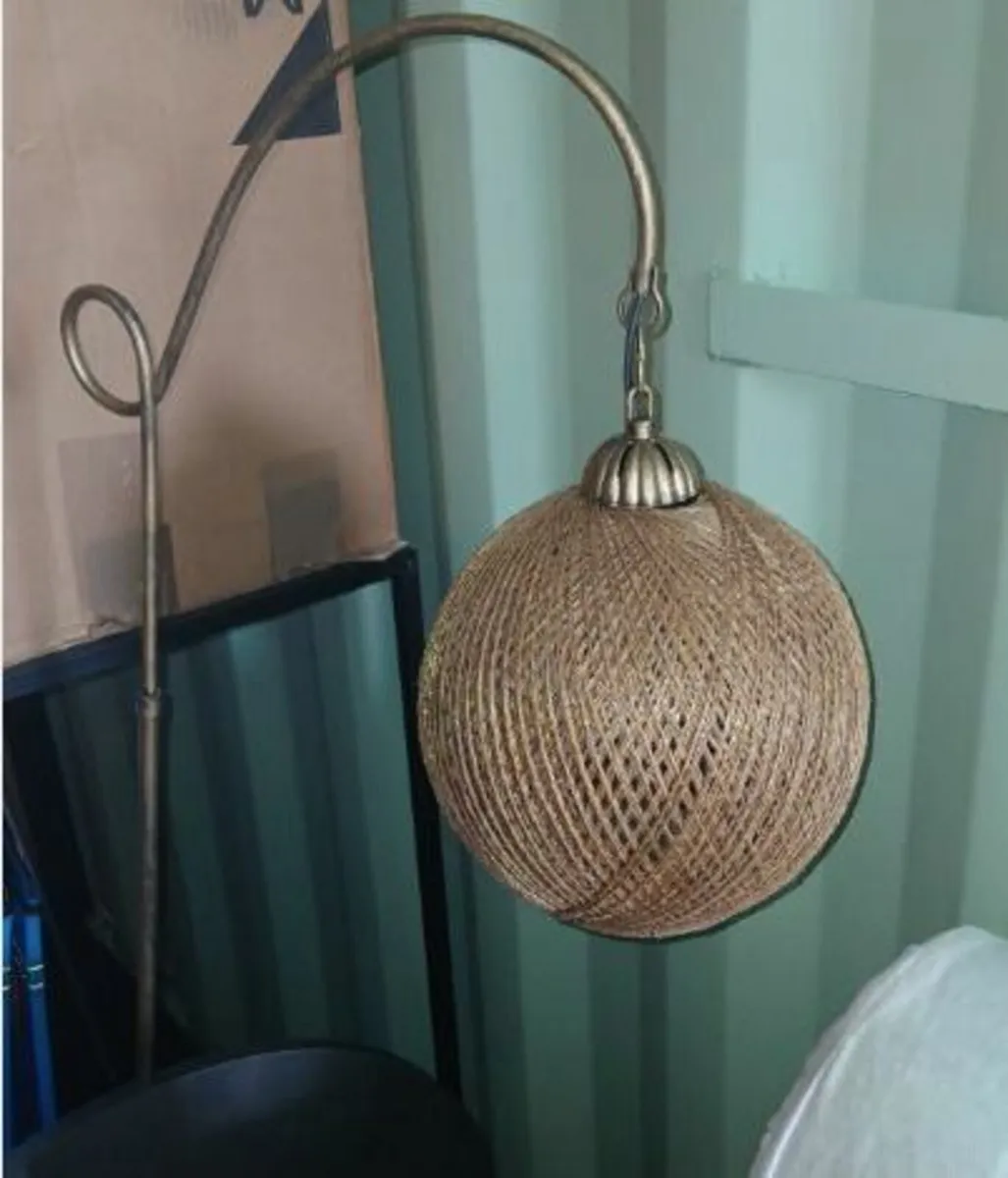 Floor lamp - Image 1