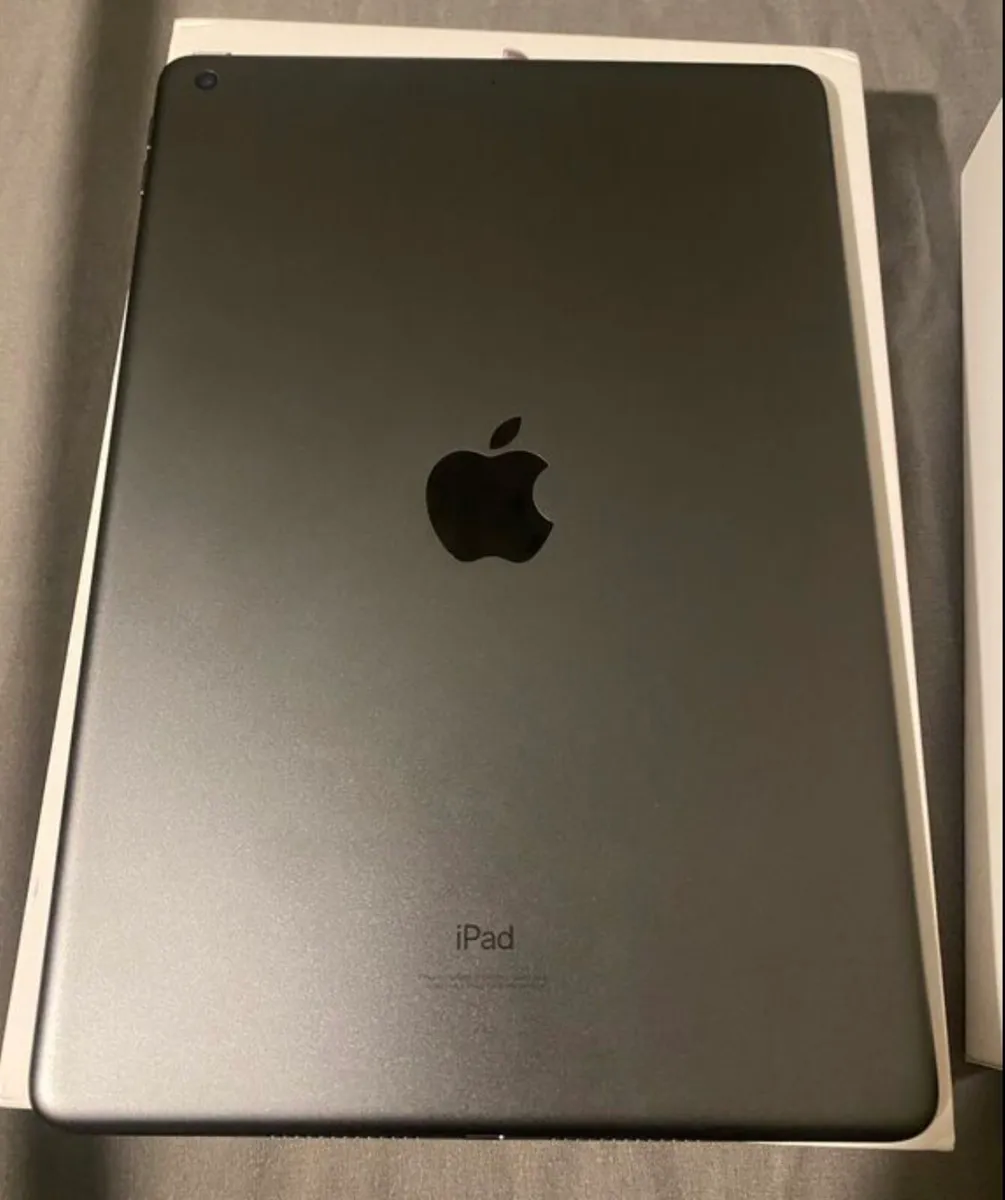 iPad 9th generation - Image 1