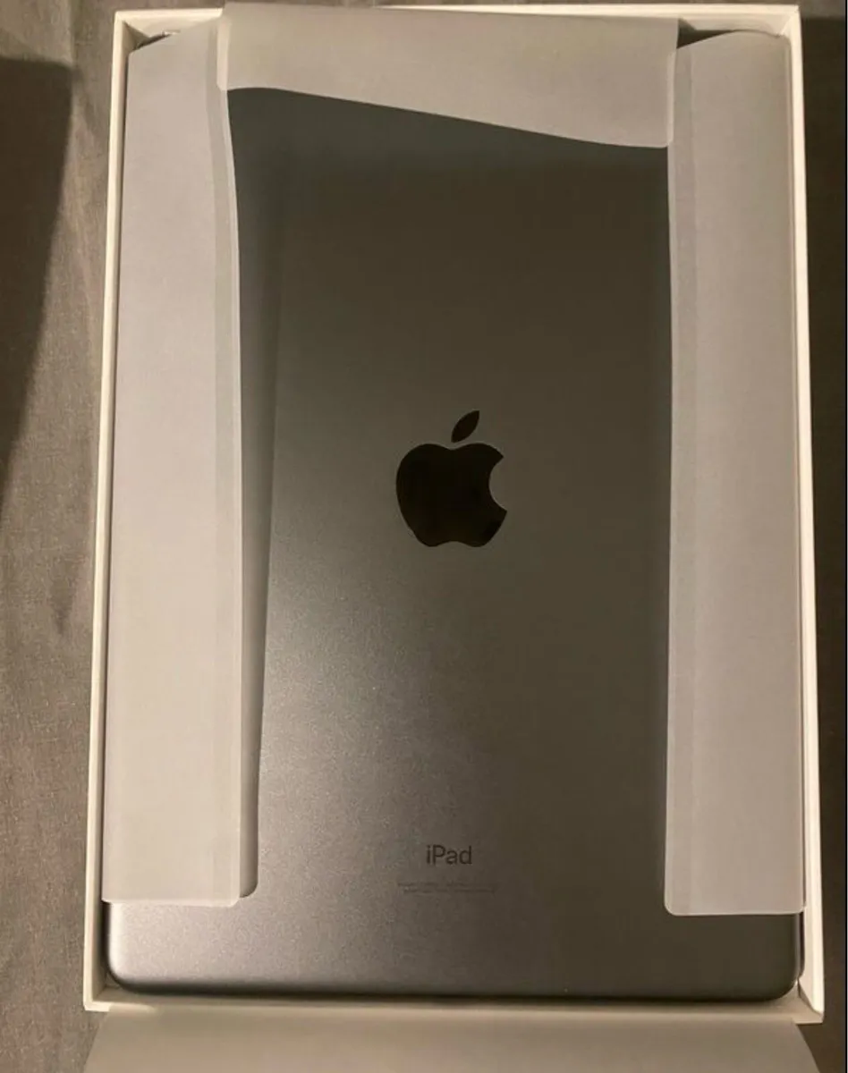 iPad 9th generation - Image 3