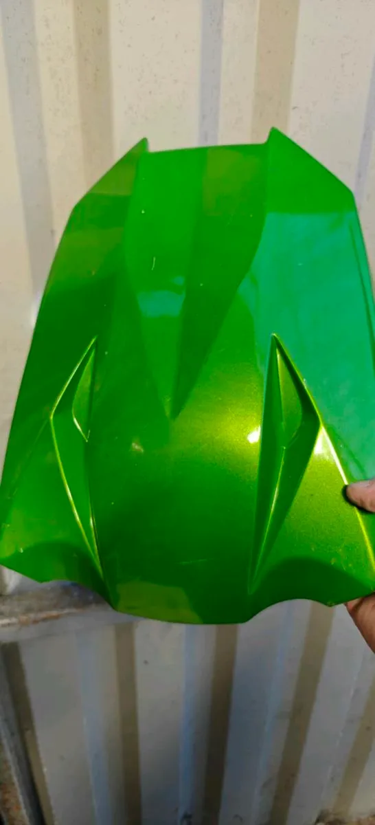 Paddock stands Kawasaki Suzuki - Image 3