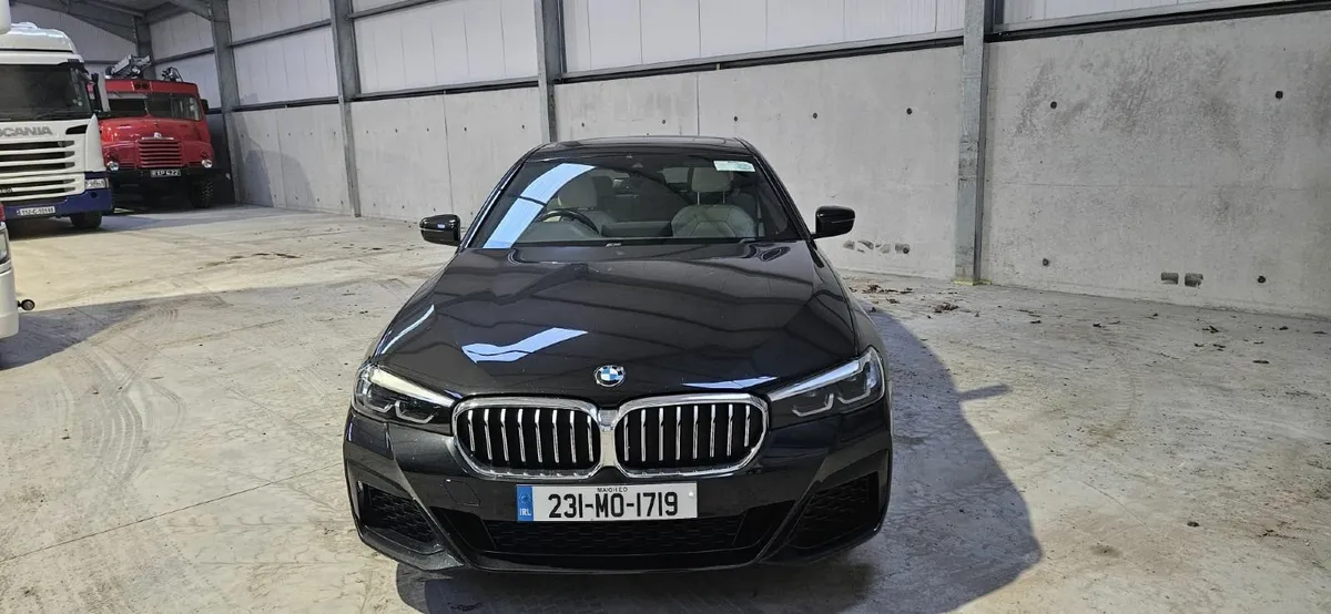 BMW 5-Series 2023 - Image 3