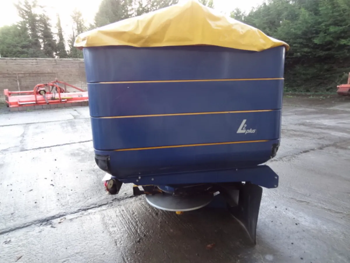 KRM Bogballe L2 Plus Fertiliser Spreader - Image 4
