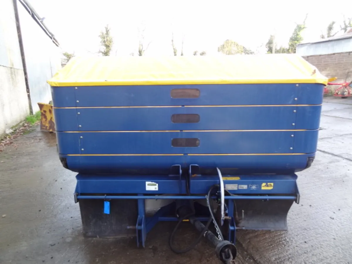 KRM Bogballe L2 Plus Fertiliser Spreader - Image 2