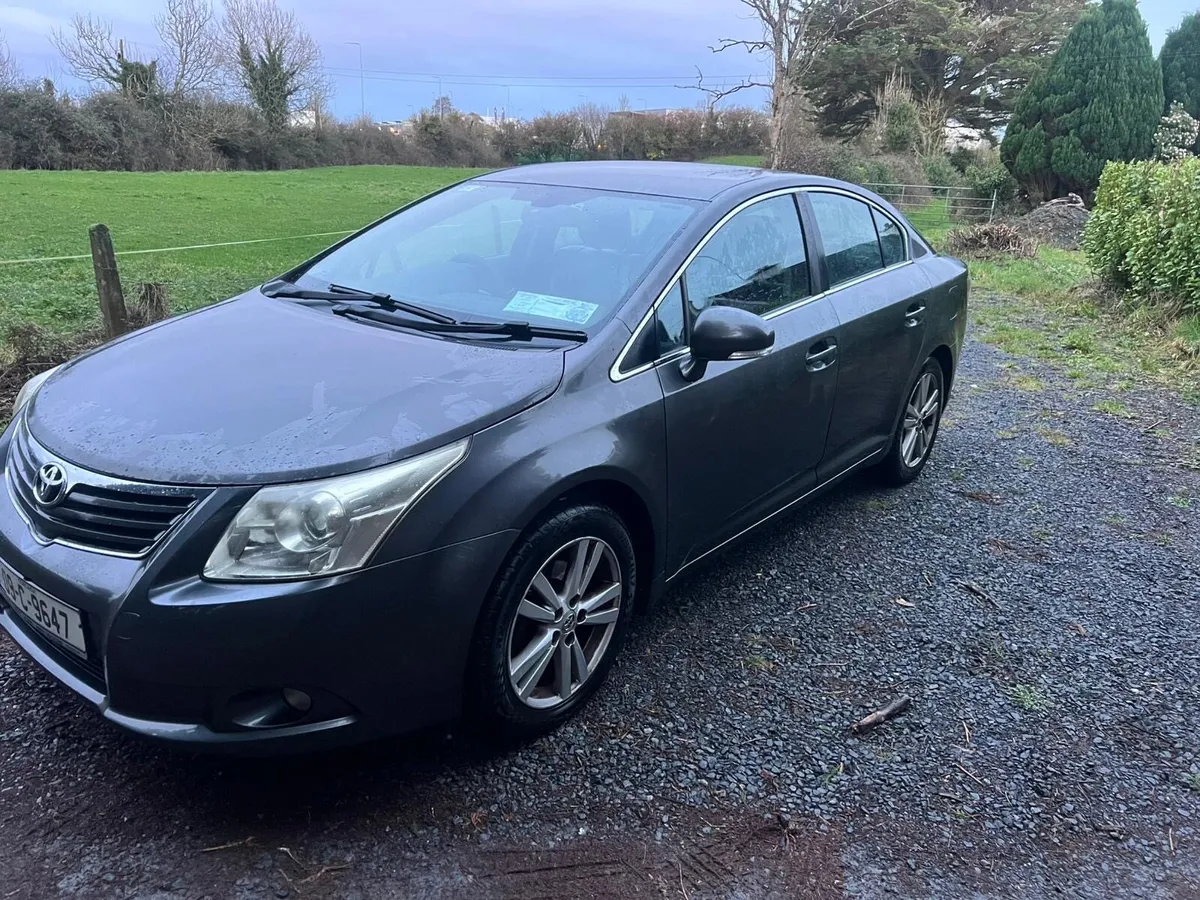 2009 Toyota Aventis - Image 2