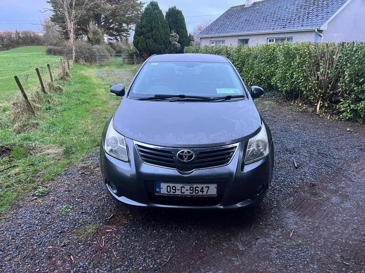 2009 Toyota Aventis - Image 3