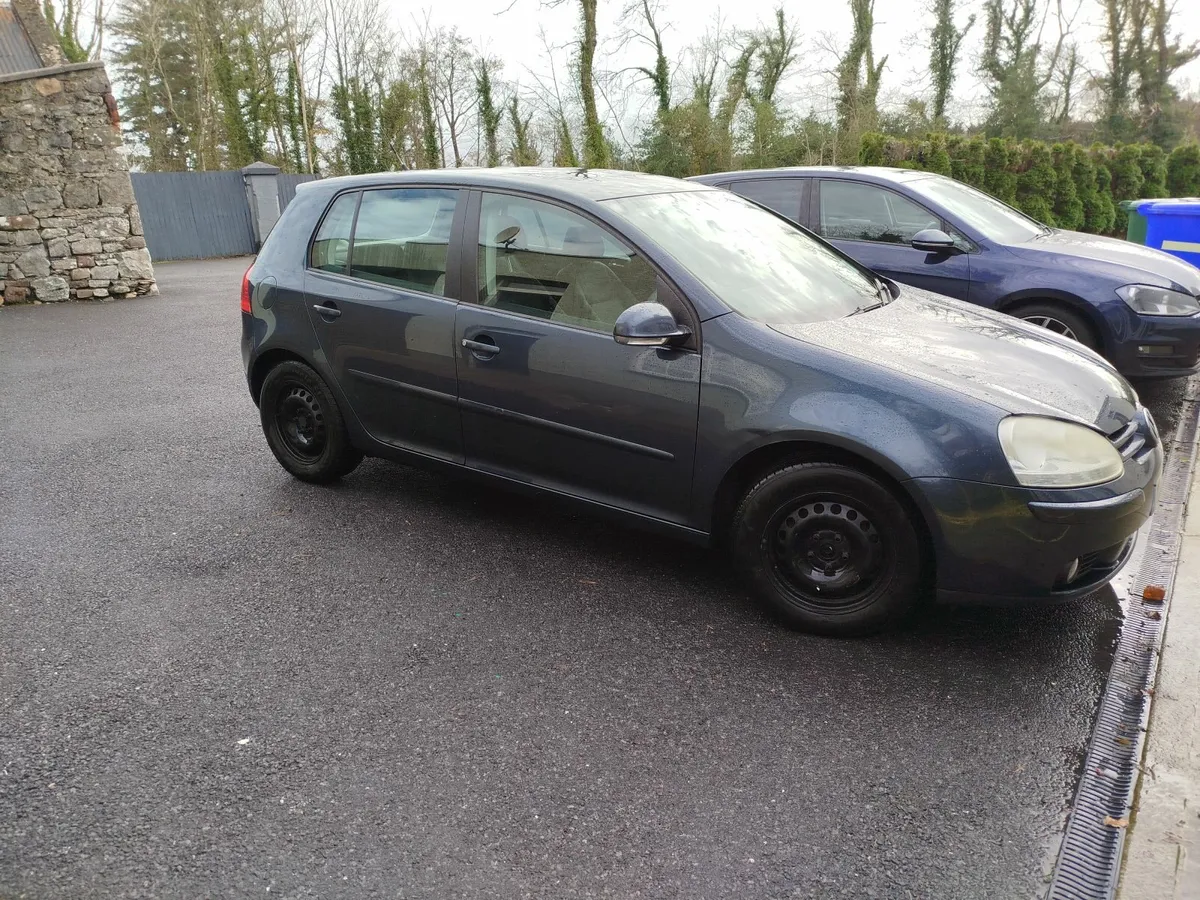 Volkswagen Golf 2008 - Image 2