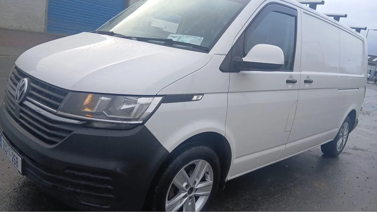 2020 Volkswagen transporter lwb - Image 2