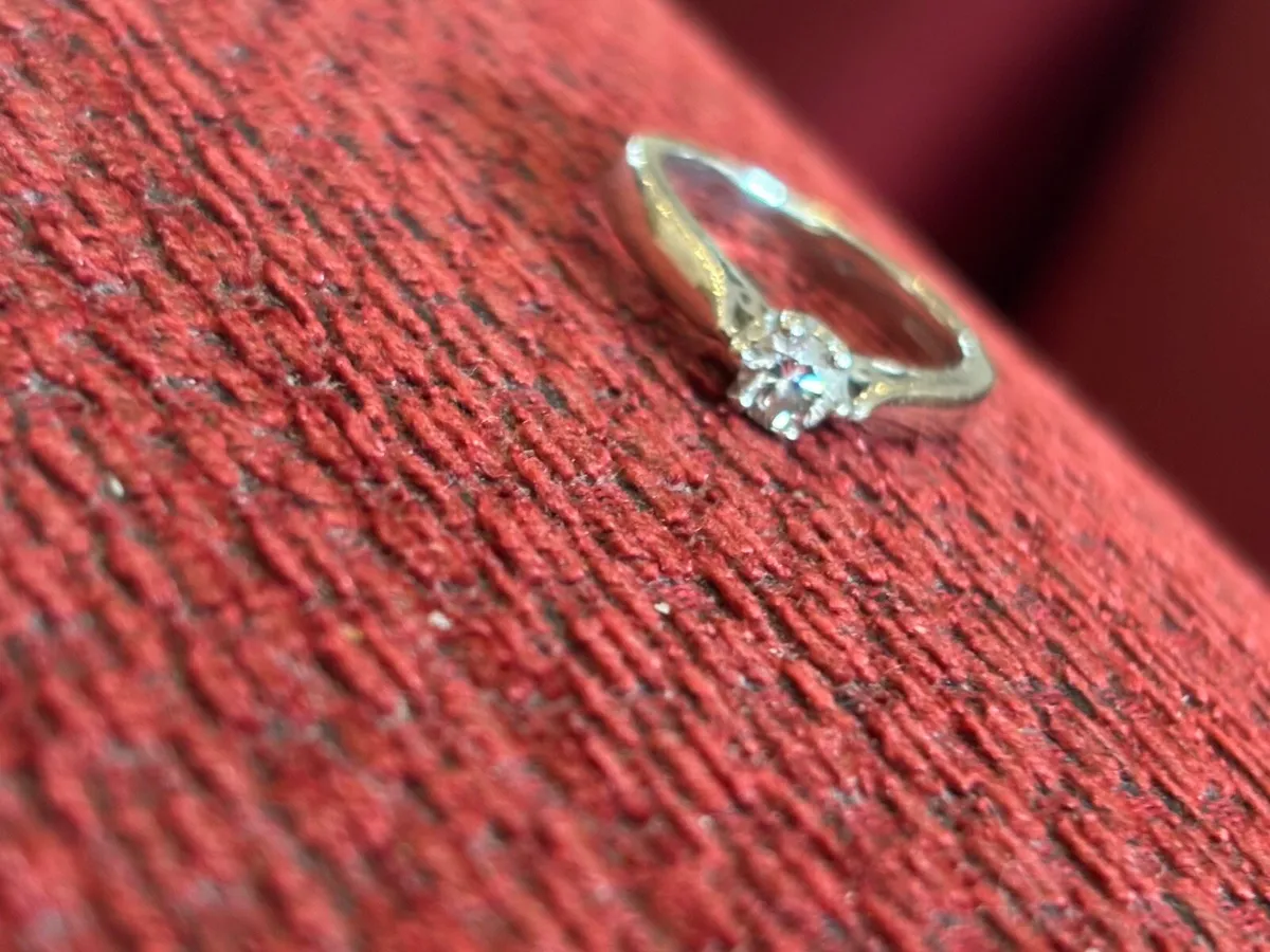 Diamond ring - Image 1