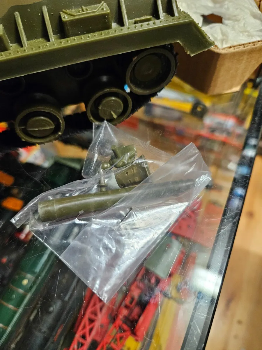 Corgi Clifford 1960's Tank Battery operated - Image 4