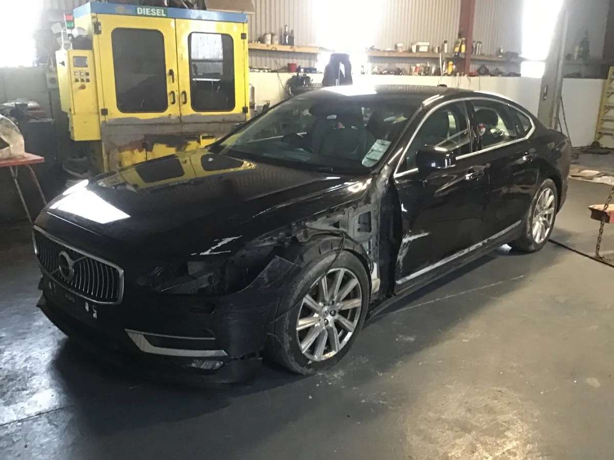 182 Volvo s90 - Image 4