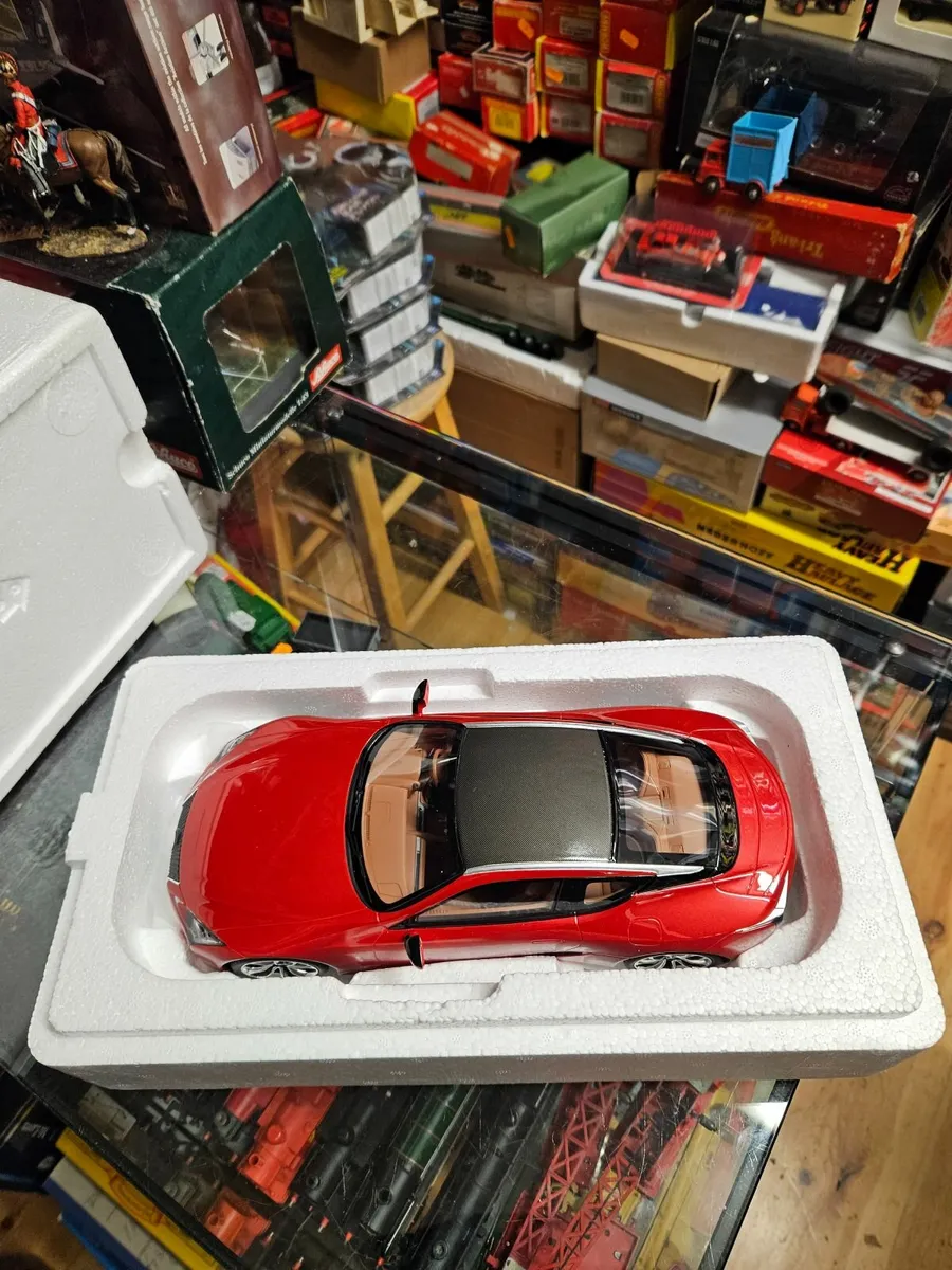 Corgi Kyosho Lexus 1.18 - Image 4