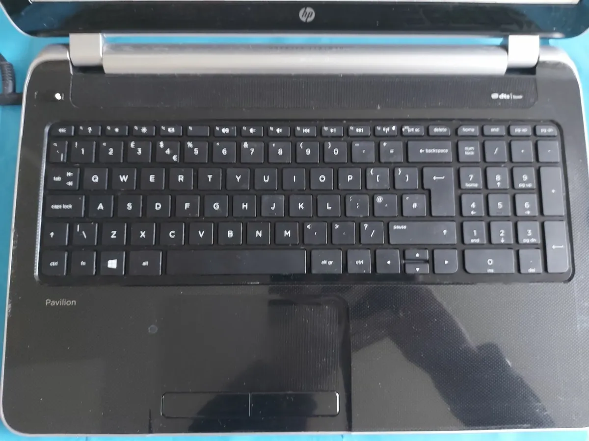 HP Pavilion 15.6 inch Laptop,8GB RAM, Wins 8 - Image 4