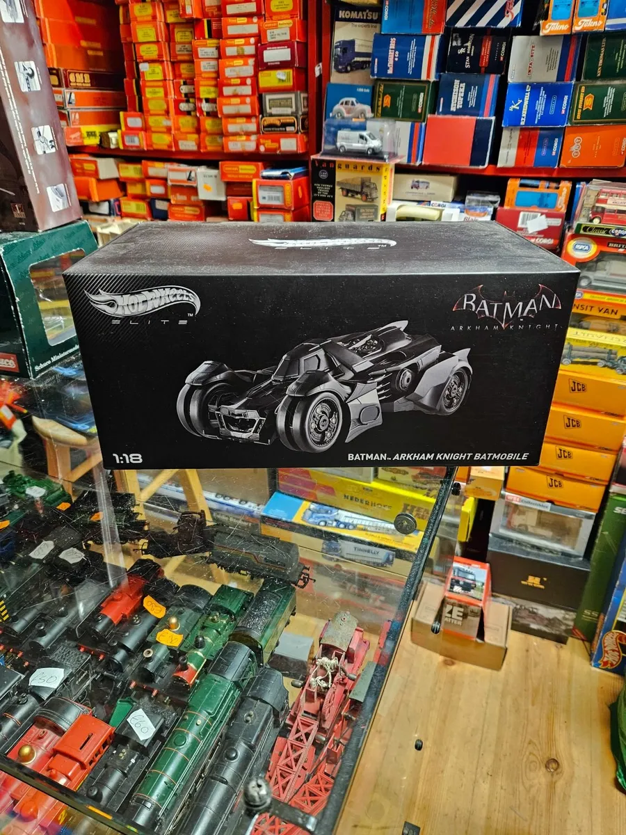 Corgi Hotwheels Batmobile 1.18 - Image 4