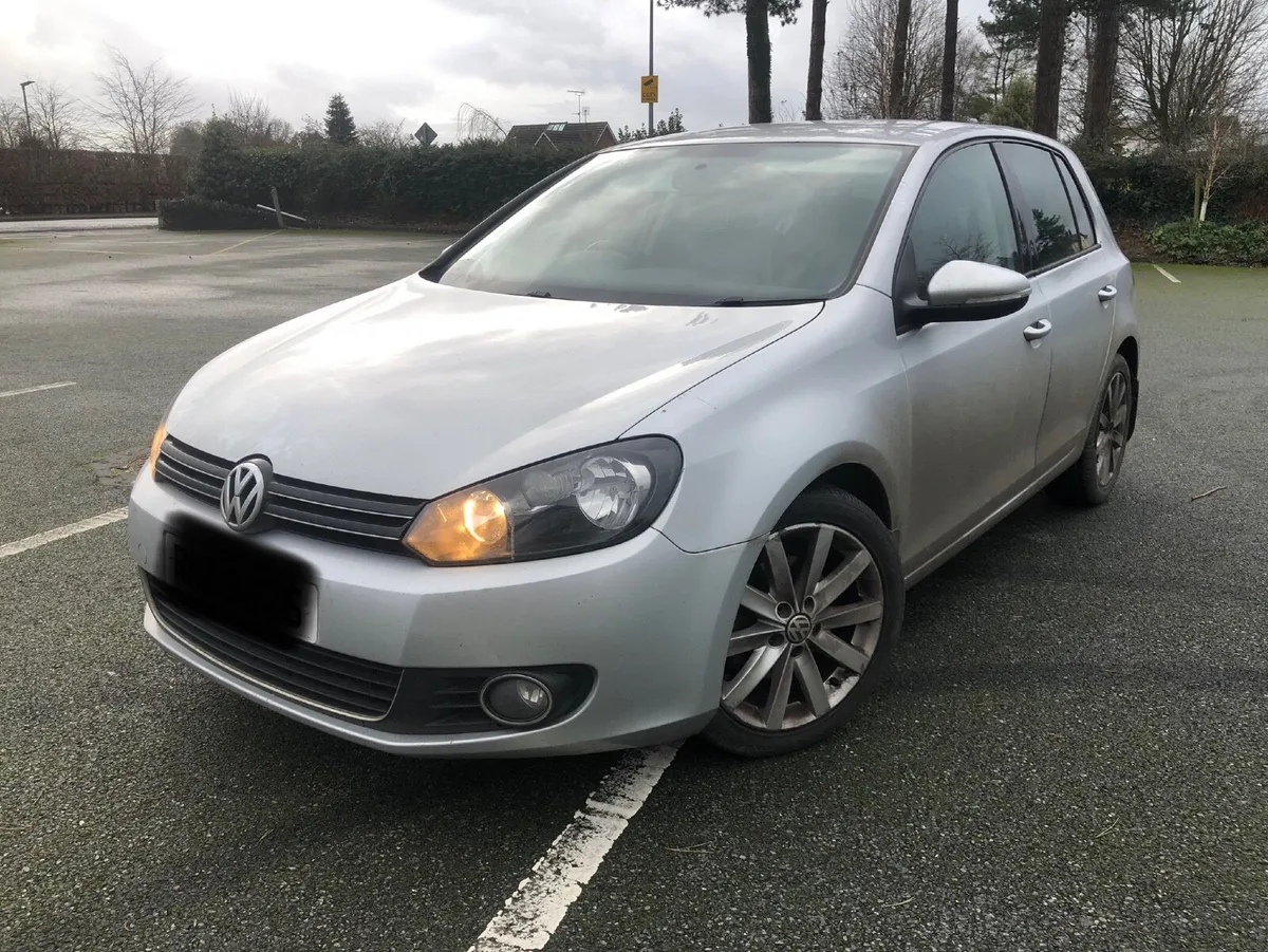 Volkswagen Golf 2011 - Image 2