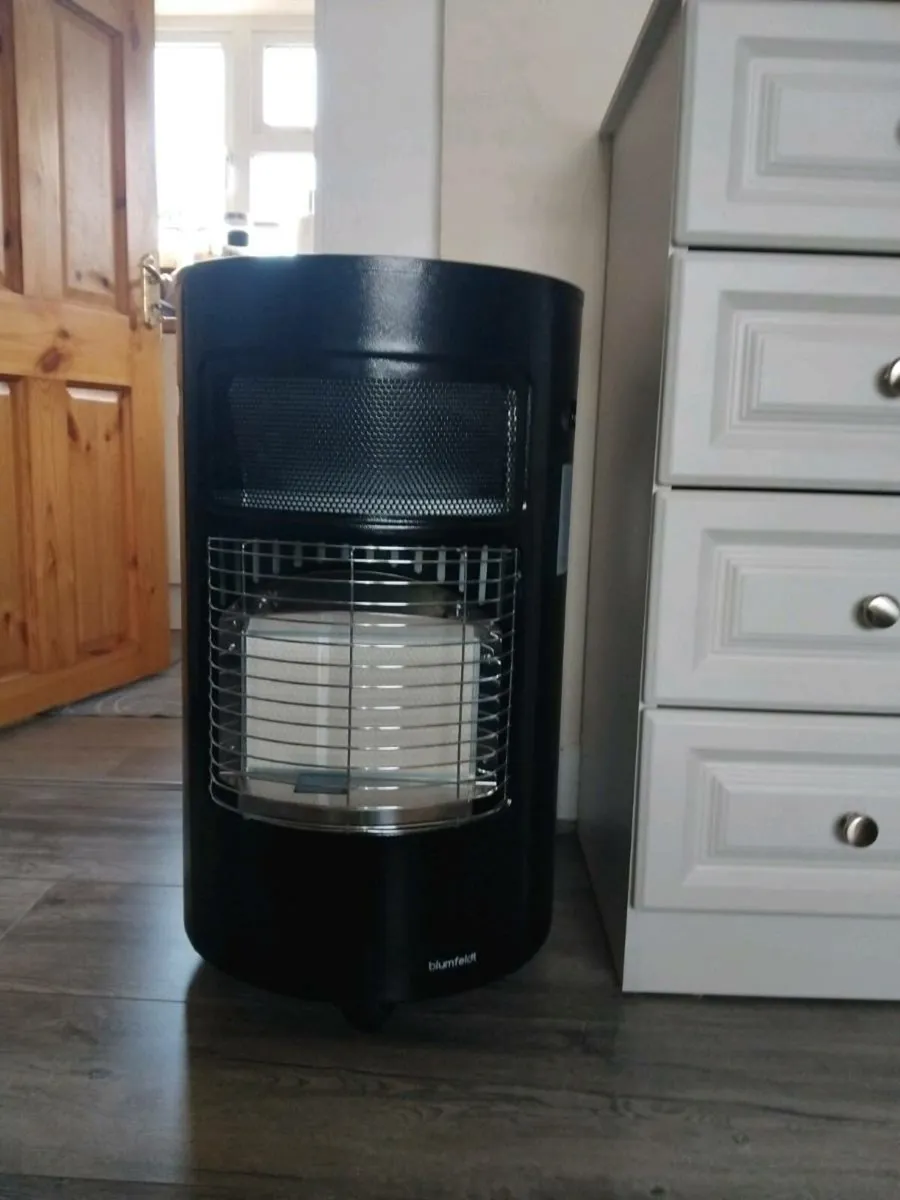 Gas heater - Image 1