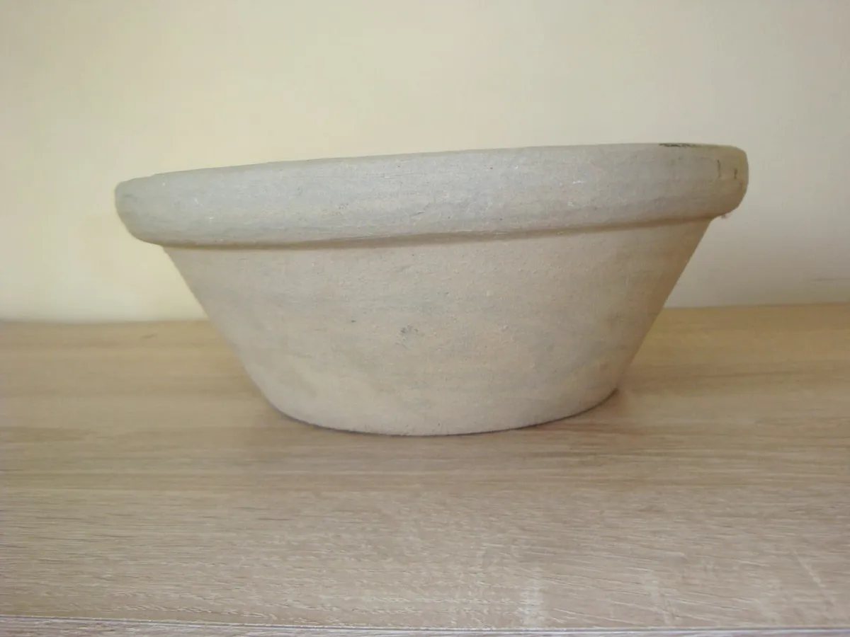 Rustic bowl - Image 1