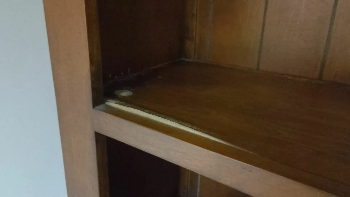 Wooden Booshelf - Image 3