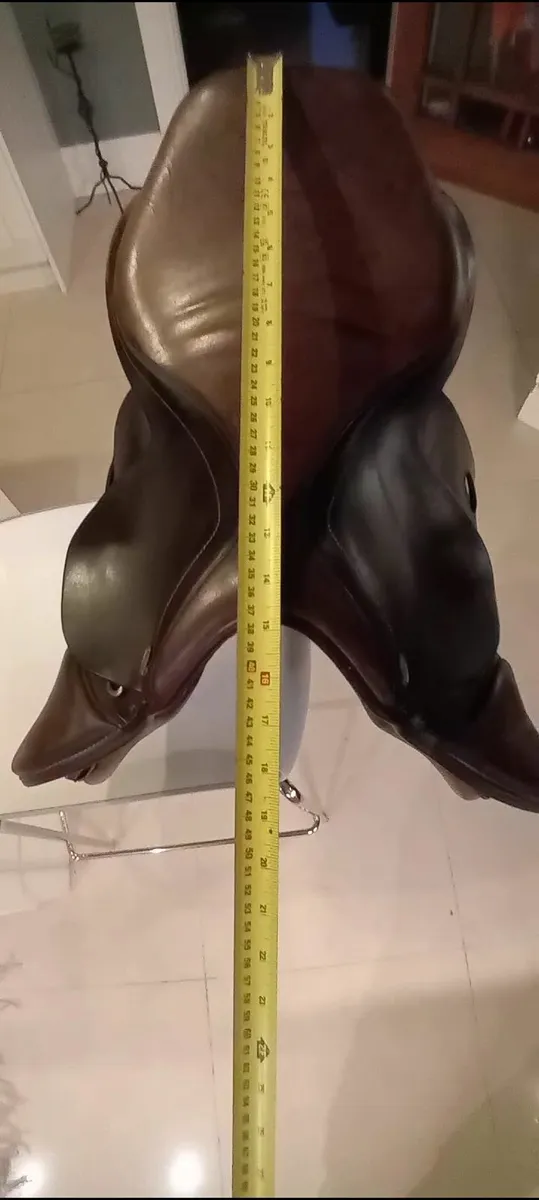 Horse Pony saddle (x2) jumping - Image 1