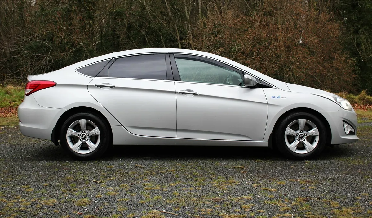 Hyundai i40 EXECUTIVE/F.S.H./NEW CLUTCH/NEW NCT - Image 4