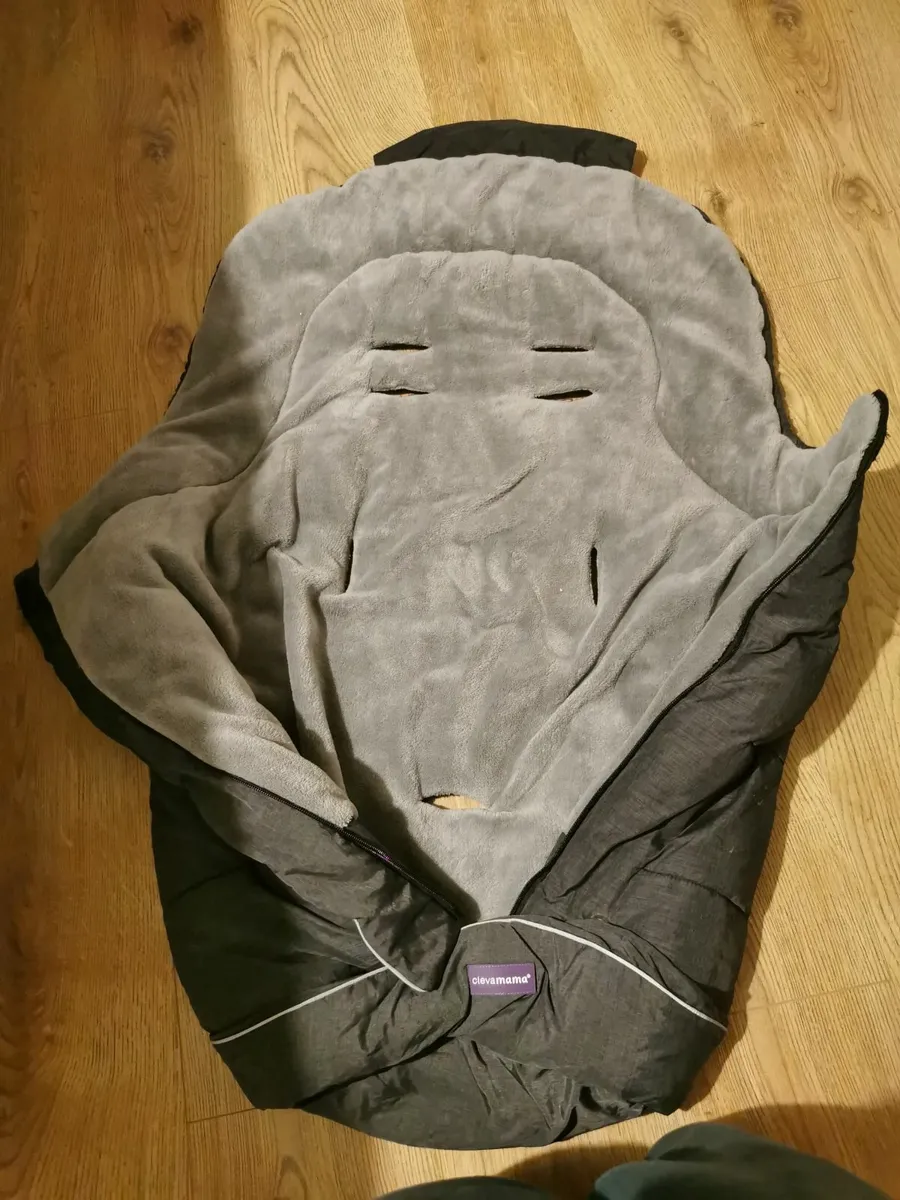 Clevamama footmuff - Image 1