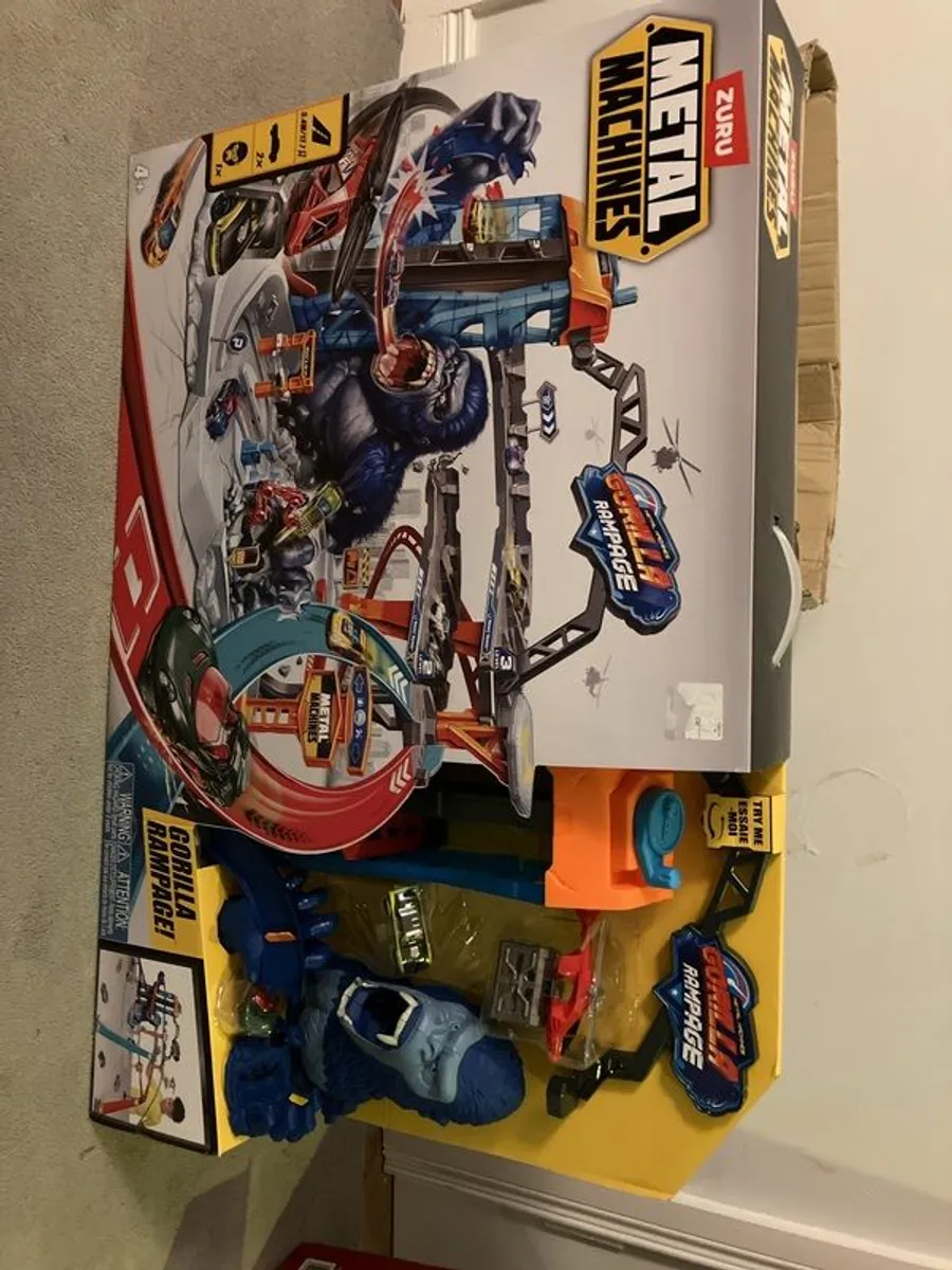 Zuru Metal Machines Gorilla Rampage tracks - Image 2