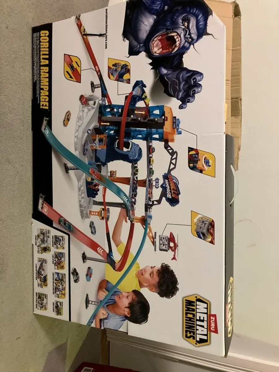 Zuru Metal Machines Gorilla Rampage tracks - Image 3