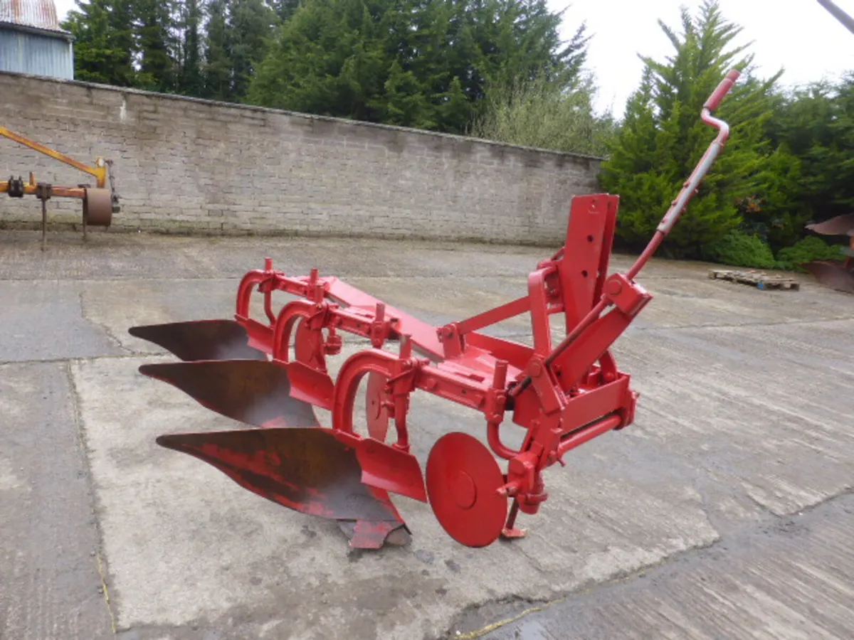 Massey Ferguson 3 Furrow Conventional Plough - Image 1