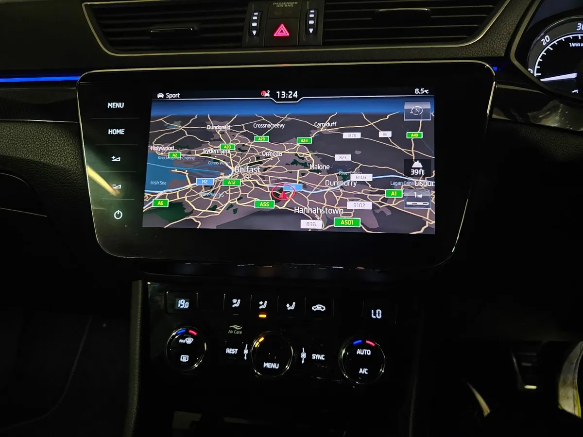 SKODA SUPERB SPORTLINE TDI DSG AUTOMATIC - Image 2