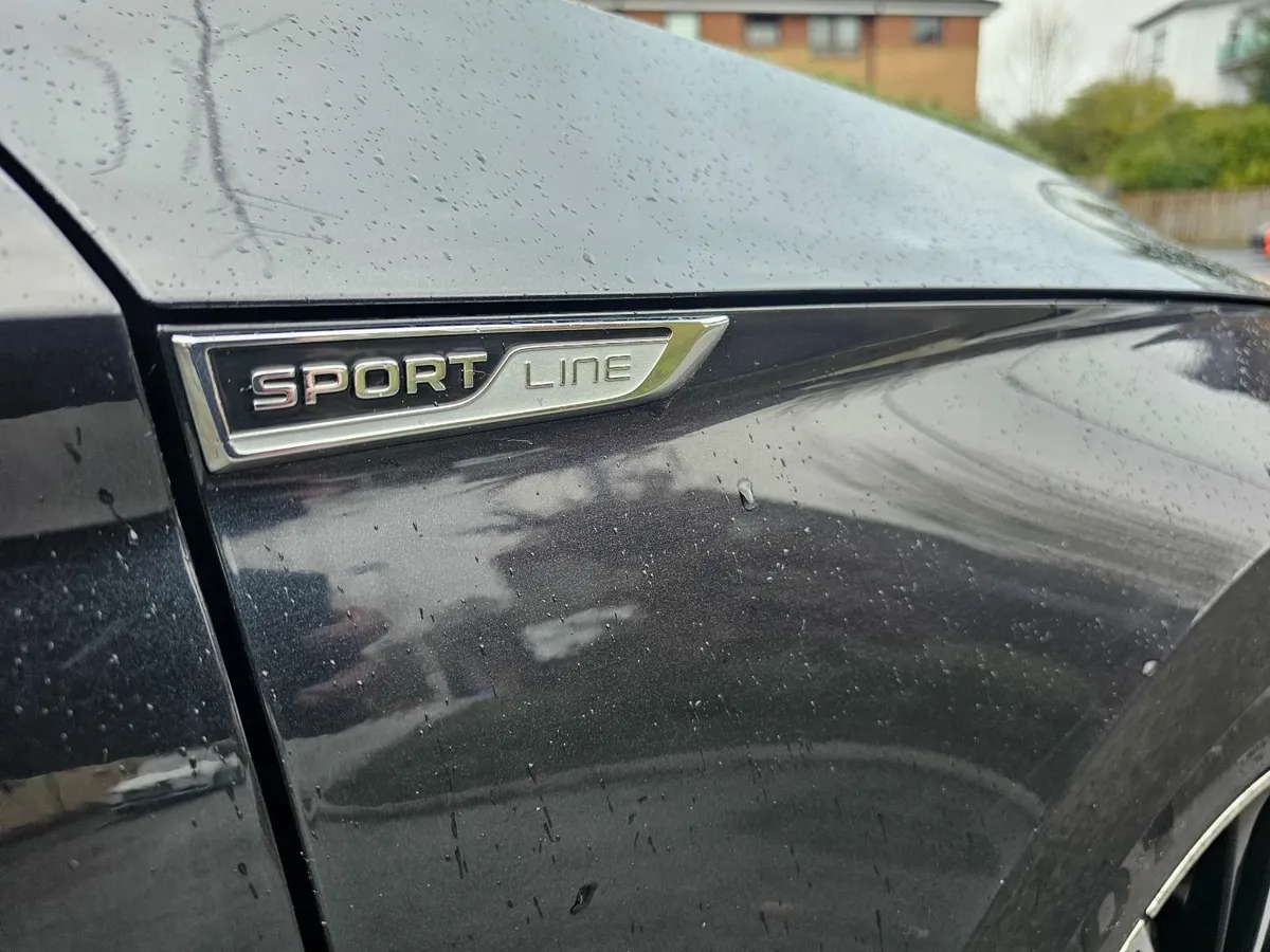 SKODA SUPERB SPORTLINE TDI DSG AUTOMATIC - Image 4