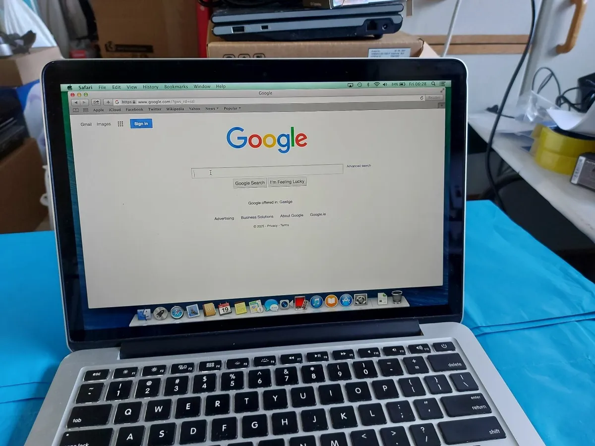 MacBook Pro A1502 8GB Ram 250GB HDD - Image 1