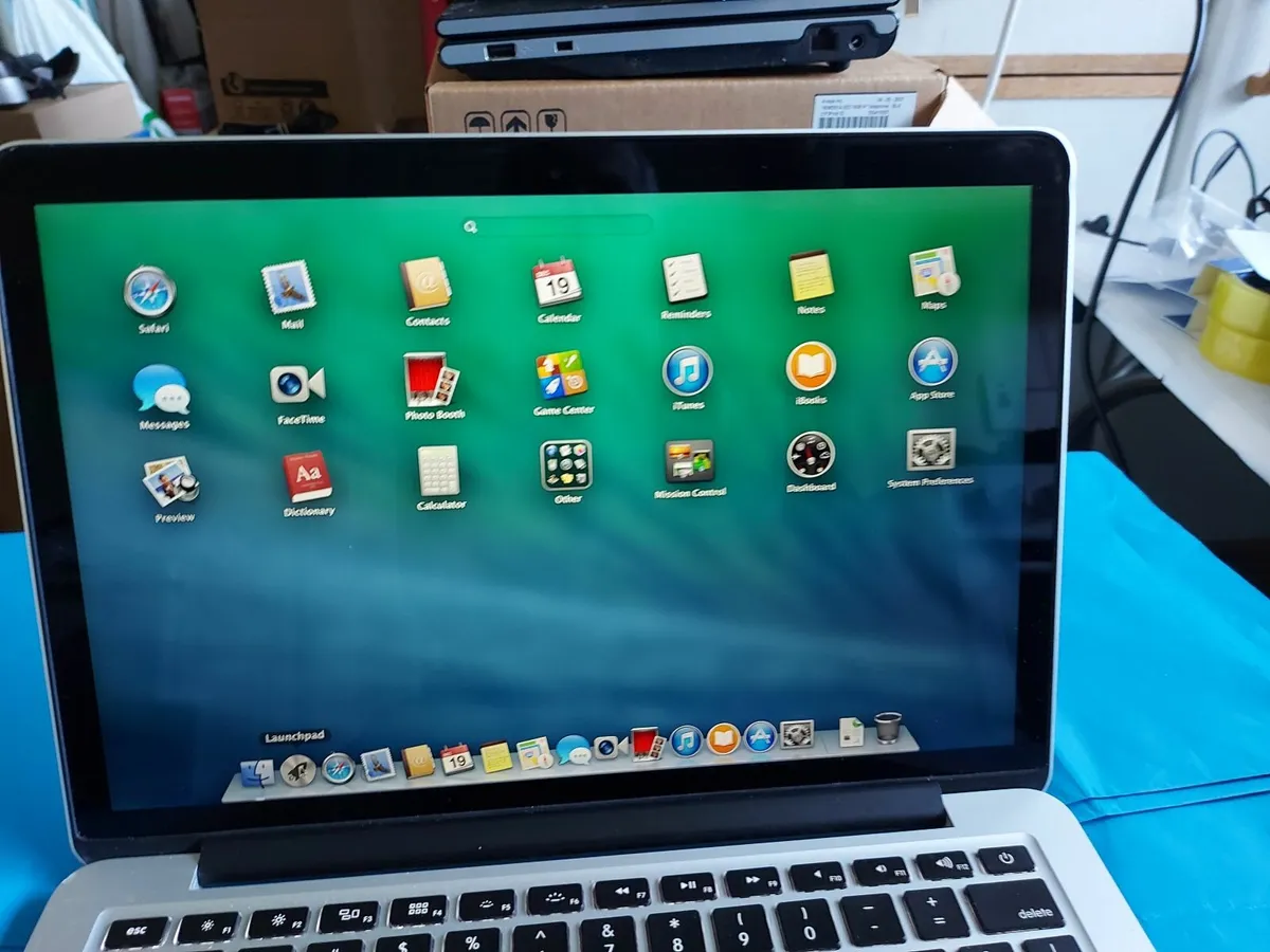 MacBook Pro A1502 8GB Ram 250GB HDD - Image 2