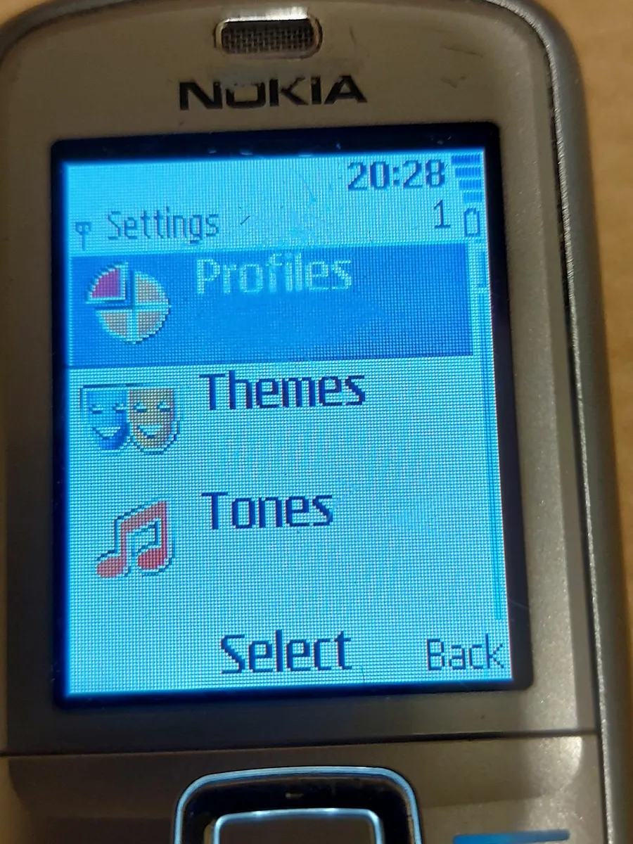 Nokia 6070 mobile phone, vodafone network - Image 4