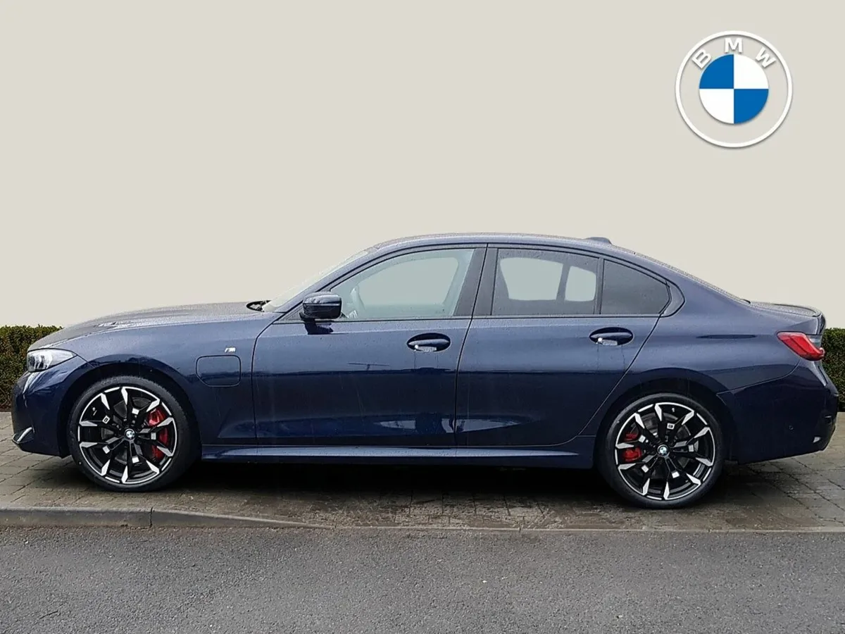 BMW 3-Series 330e M Sport Saloon - Image 3