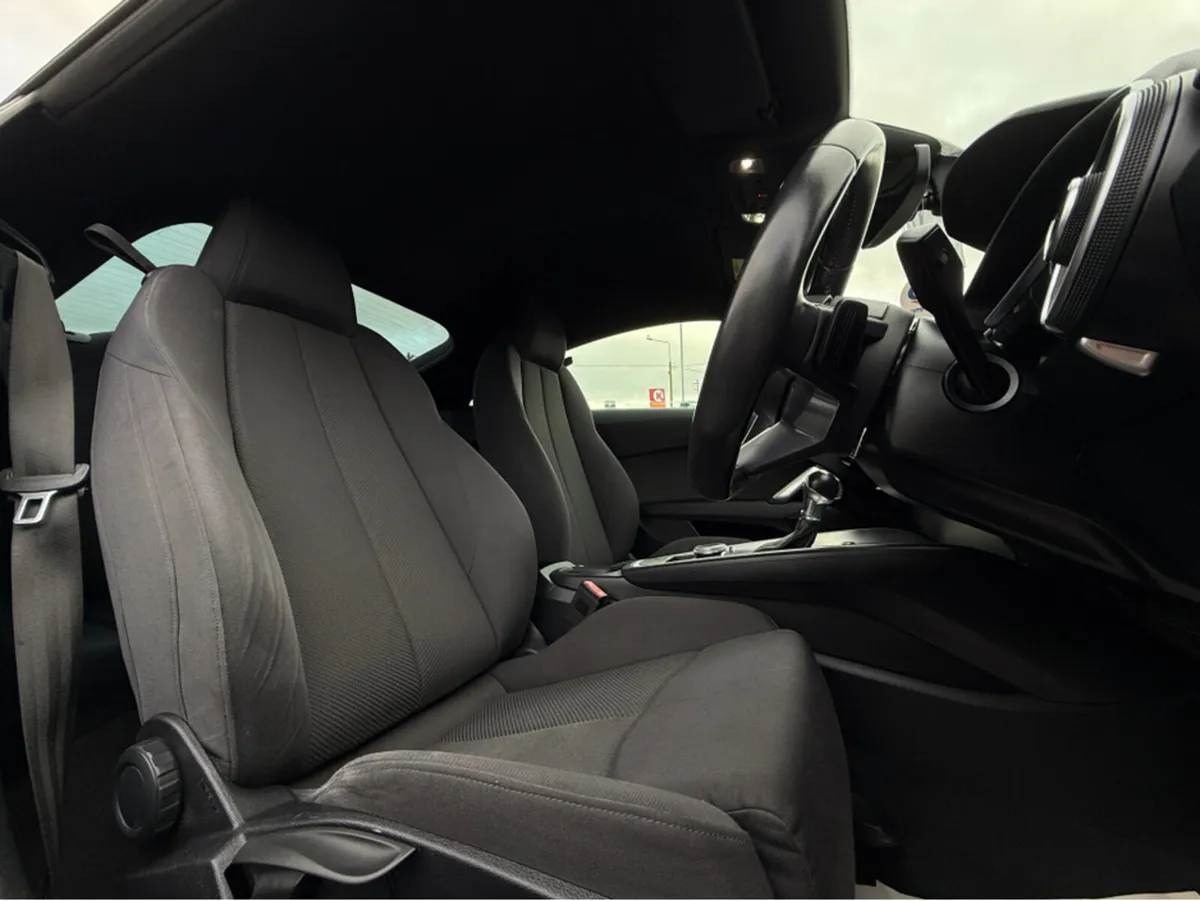 Audi TT ( 162 REG NEW MODEL 1.8TFSI €280 ROAD TAX - Image 4