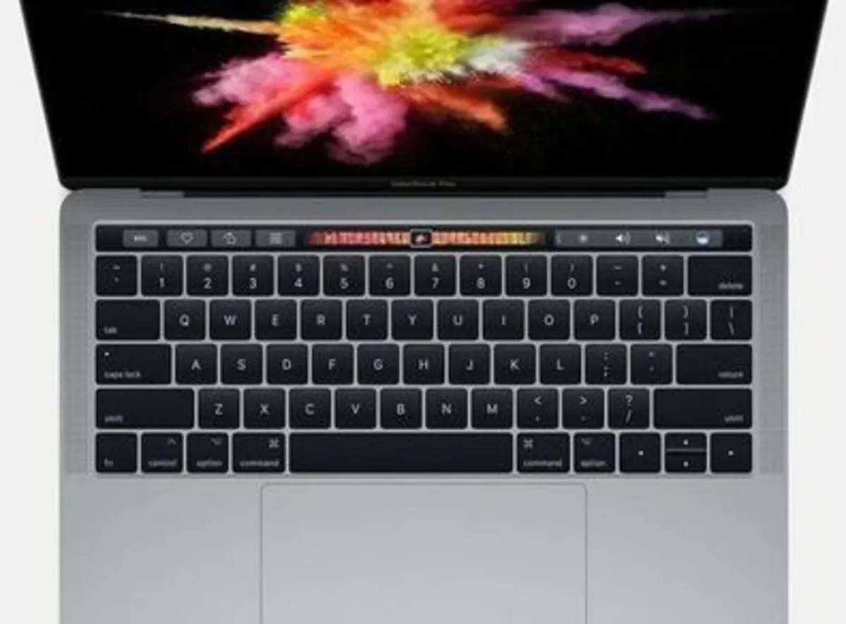 Apple MacBook Pro 2017 Touchbar Used - 13''